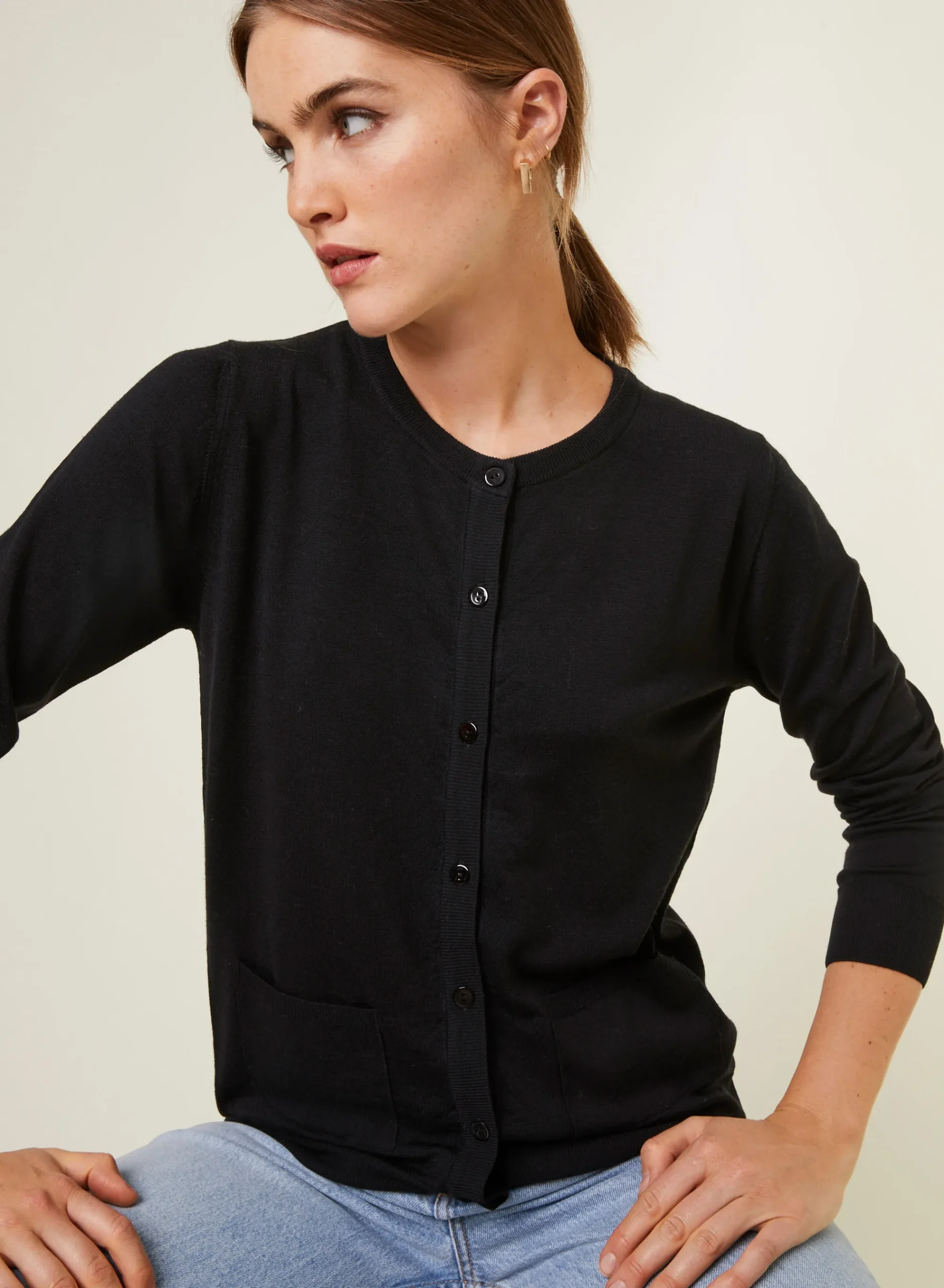 Maison Montagut Cardigan Boutonne Col Rond A Poches En Laine Merinos - Amalia>Femme Vestes Et Gilets