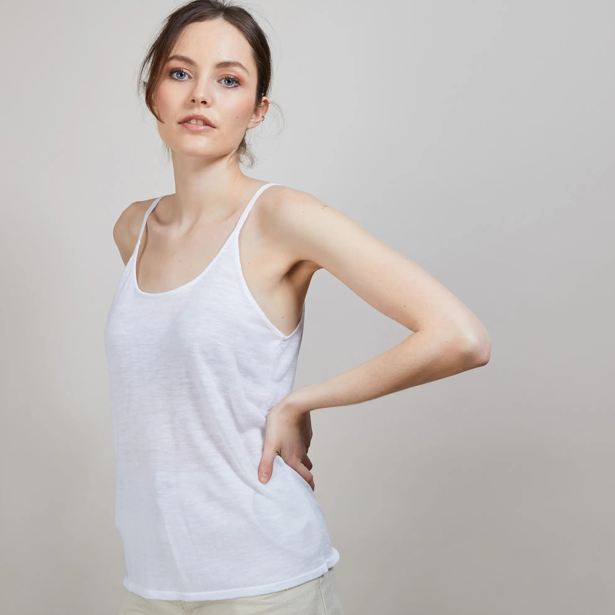 Maison Montagut Debardeur A Fines Bretelles En Lin Flamme - Bajah>Femme Débardeurs