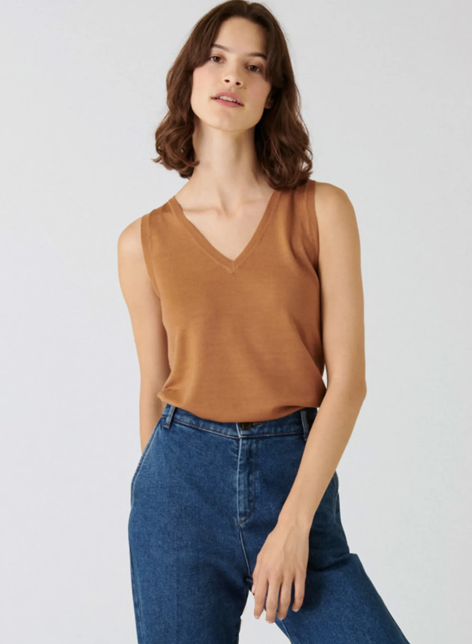 Maison Montagut Debardeur Col V A Point Jersey En Laine Merinos - Atta>Femme Débardeurs