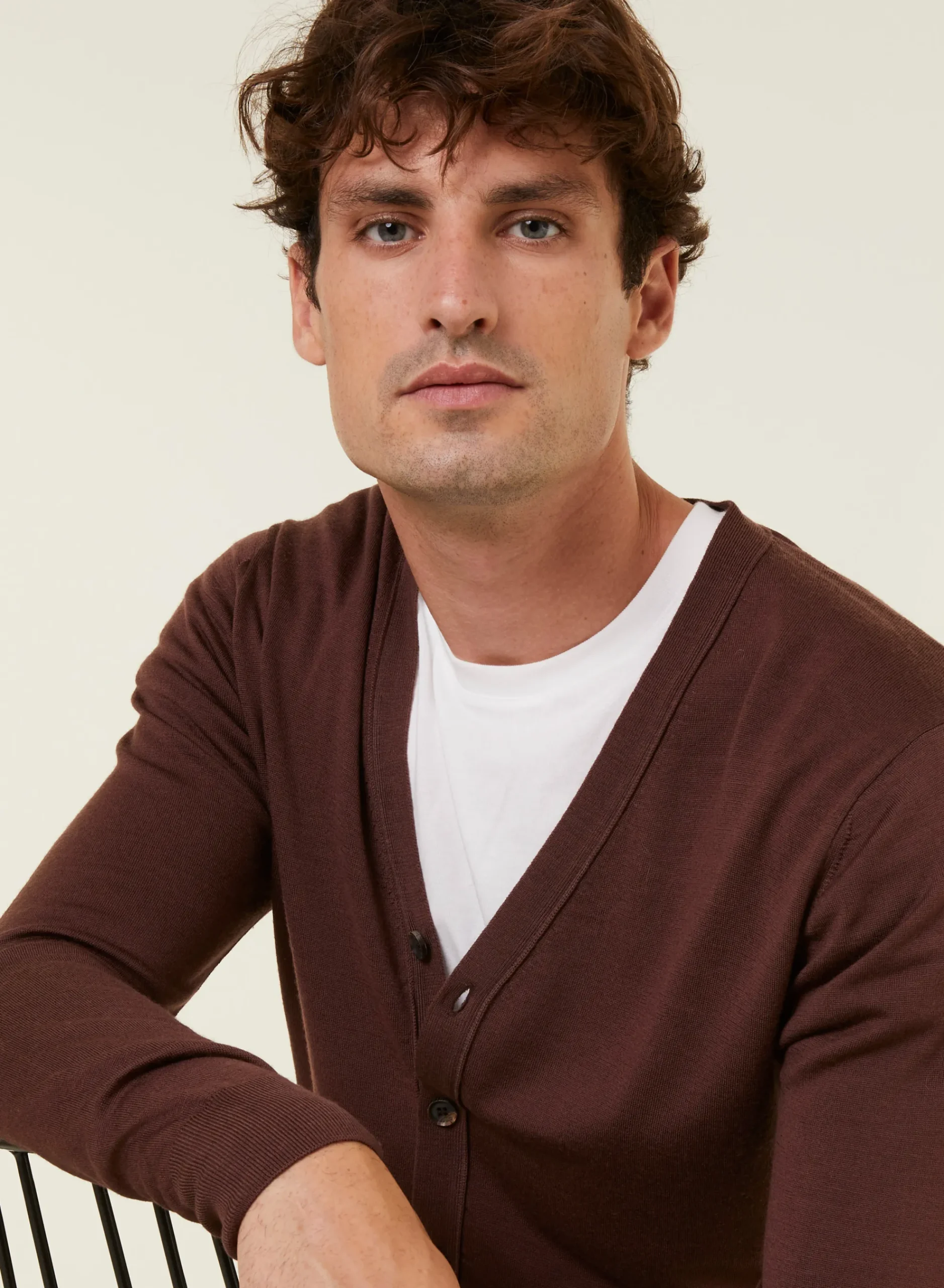 Maison Montagut Gilet Boutonne Avec Logo En Laine Merinos - Etienne>Homme Vestes Et Gilets