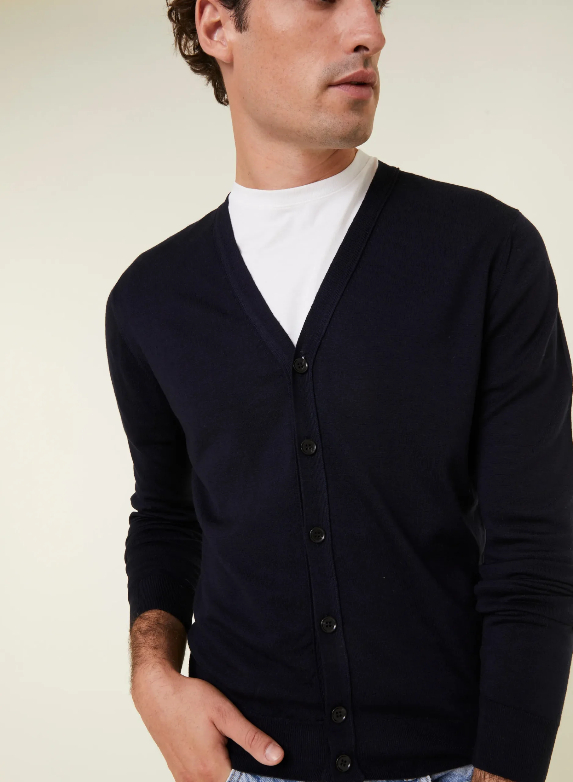 Maison Montagut Gilet Boutonne Avec Logo En Laine Merinos - Etienne>Homme Vestes Et Gilets