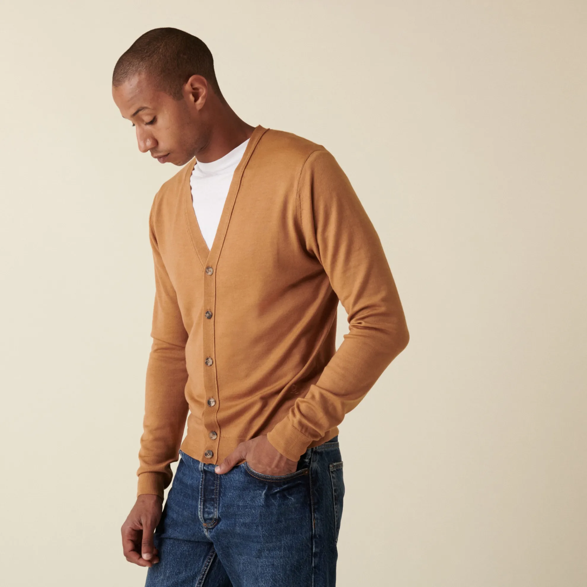 Maison Montagut Gilet Boutonne Avec Logo En Laine Merinos - Etienne>Homme Vestes Et Gilets