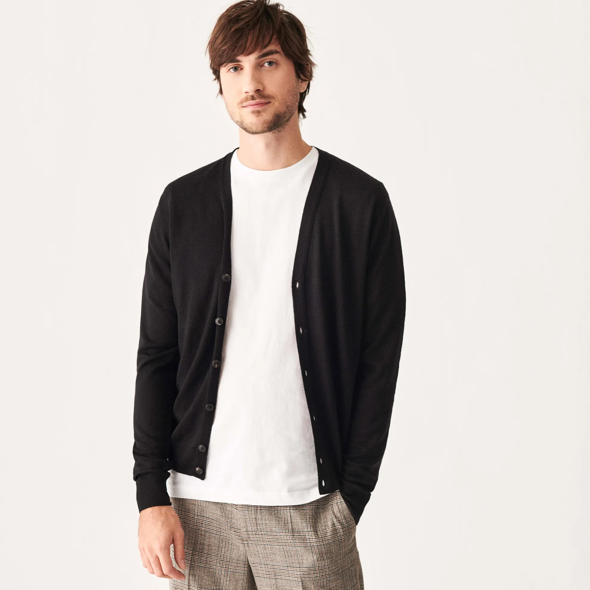 Maison Montagut Gilet Boutonne Avec Logo En Laine Merinos - Etienne>Homme Vestes Et Gilets