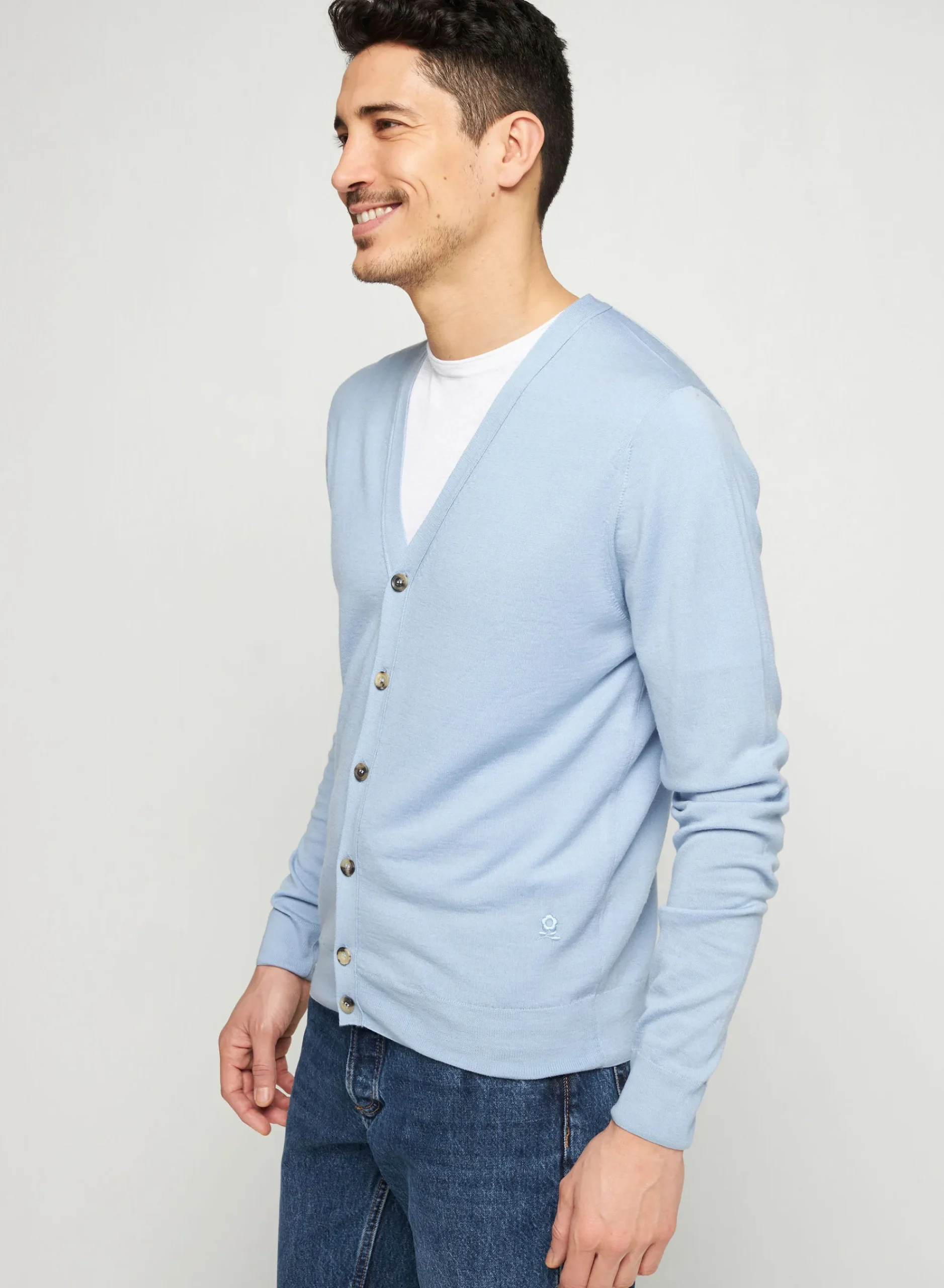 Maison Montagut Gilet Boutonne Avec Logo En Laine Merinos - Etienne>Homme Vestes Et Gilets