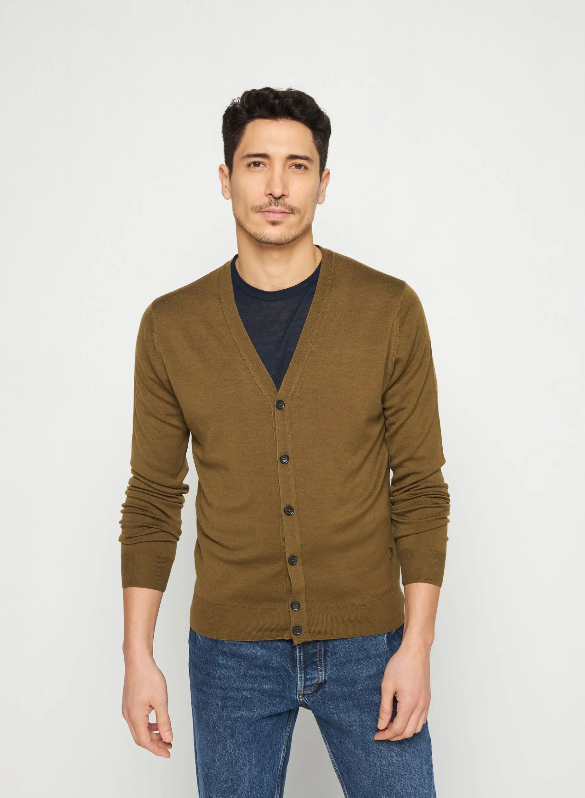 Maison Montagut Gilet Boutonne Avec Logo En Laine Merinos - Etienne>Homme Vestes Et Gilets