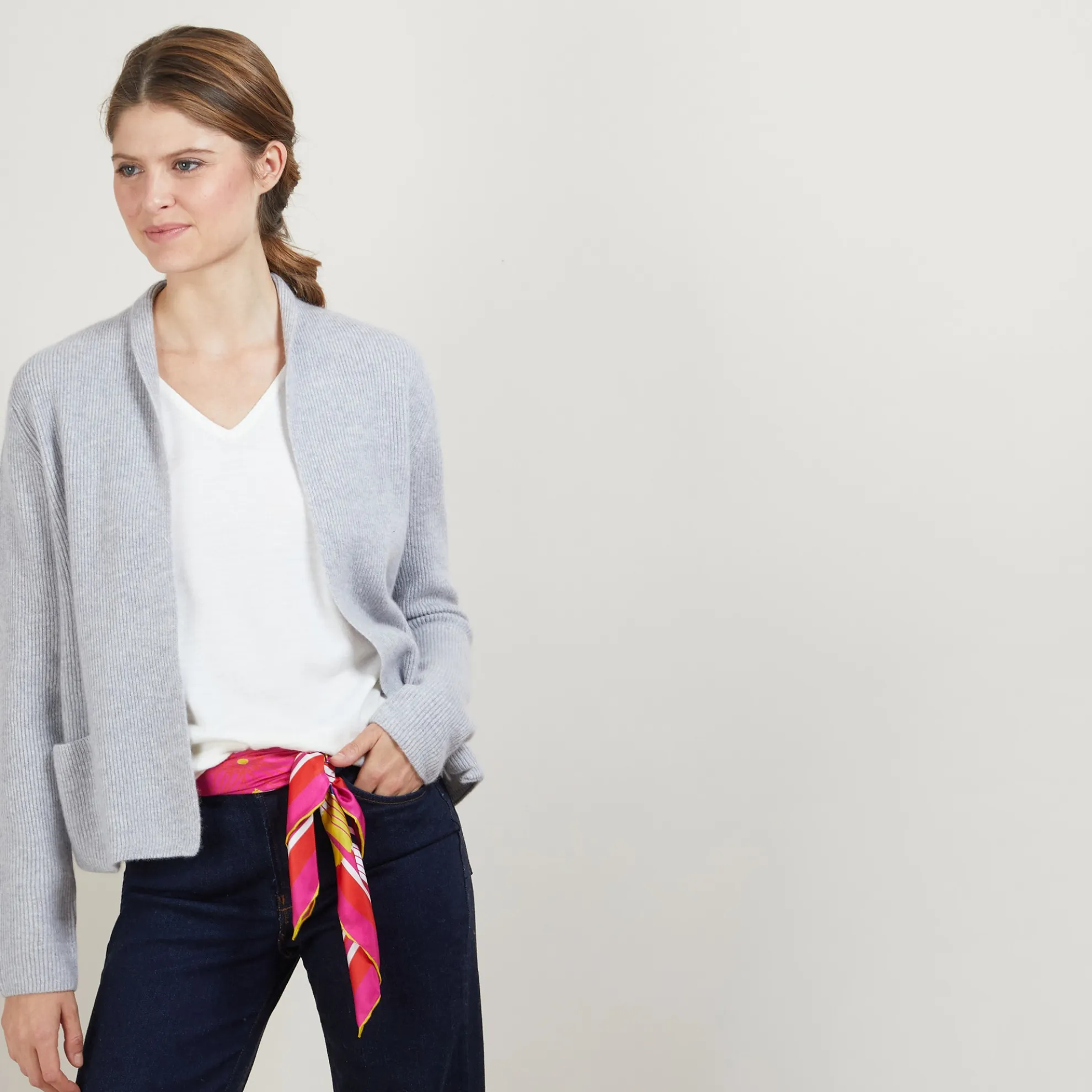 Maison Montagut Gilet Court En Cachemire Avec Poches - Basma>Femme Vestes Et Gilets