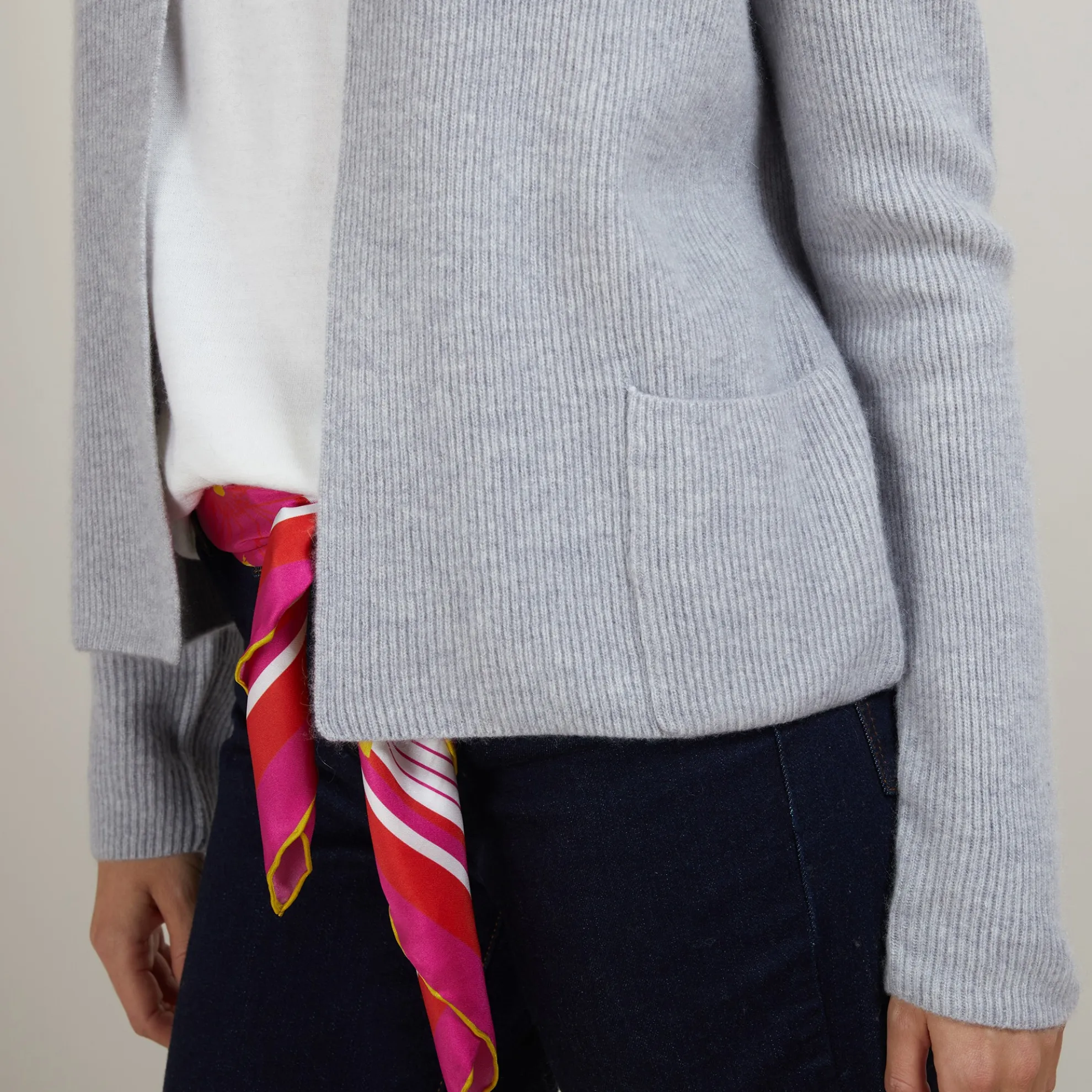 Maison Montagut Gilet Court En Cachemire Avec Poches - Basma>Femme Vestes Et Gilets