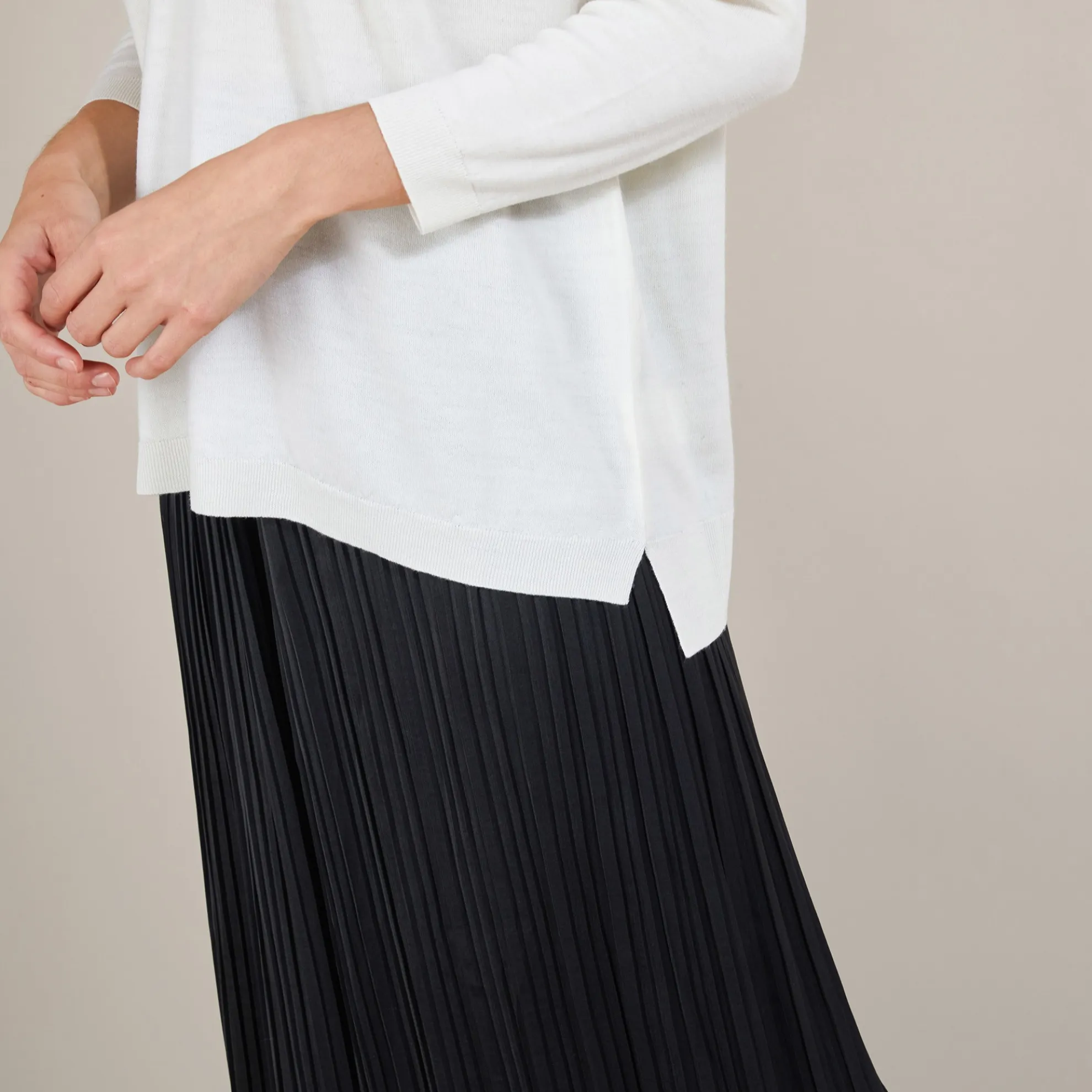 Maison Montagut Pull A Fentes Col V En Laine Merinos - Bernice>Femme Pulls