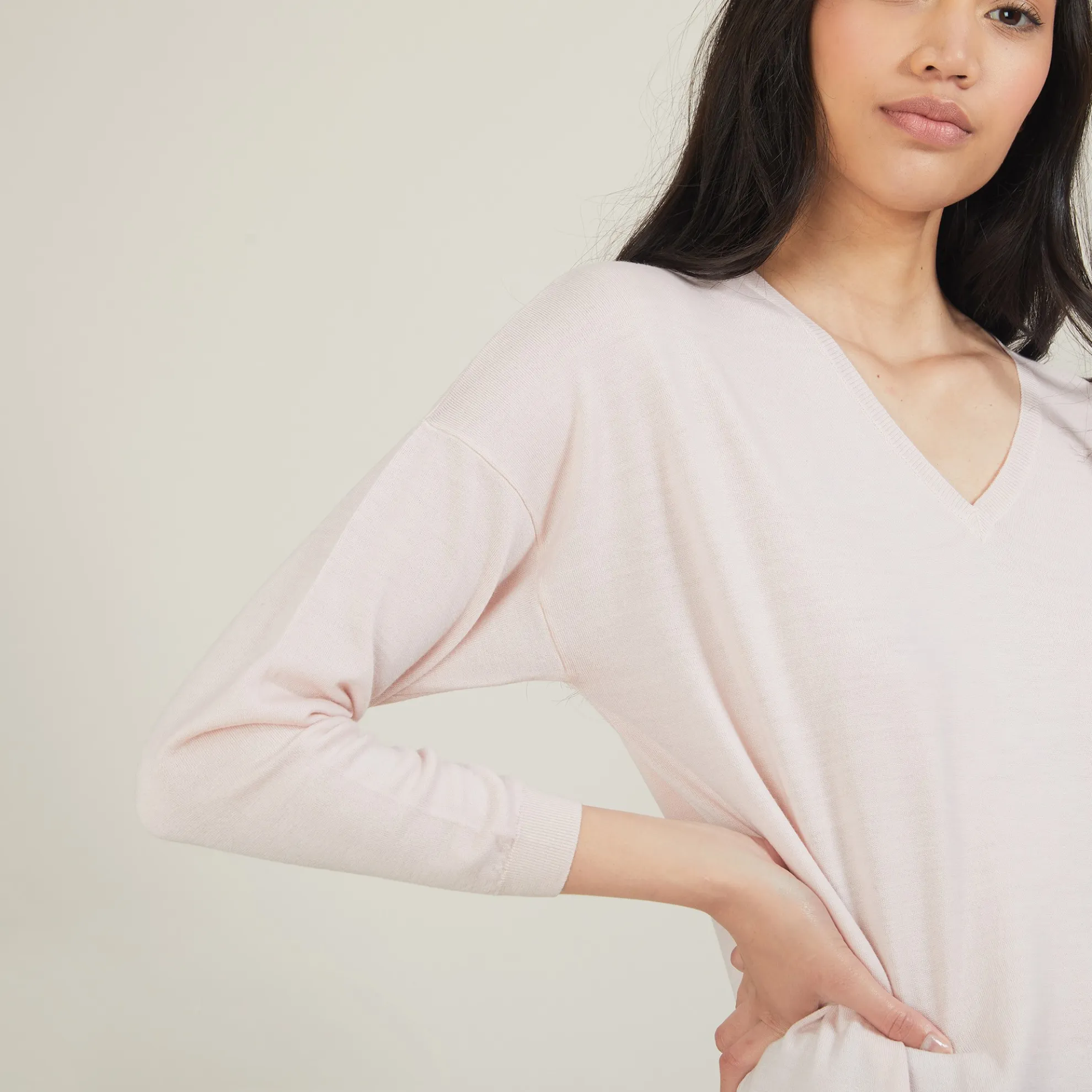 Maison Montagut Pull A Fentes Col V En Laine Merinos - Bernice>Femme Pulls