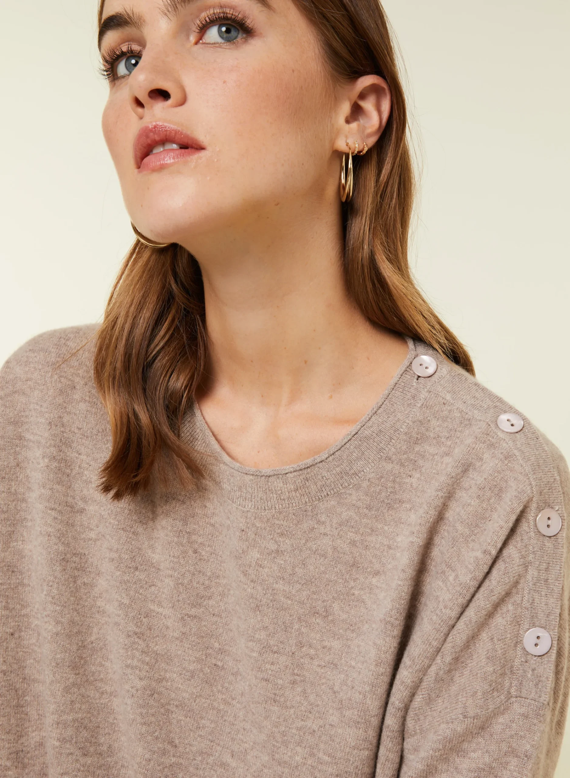 Maison Montagut Pull Ample Boutonne A Col Rond En Cachemire - Acene>Femme Pulls