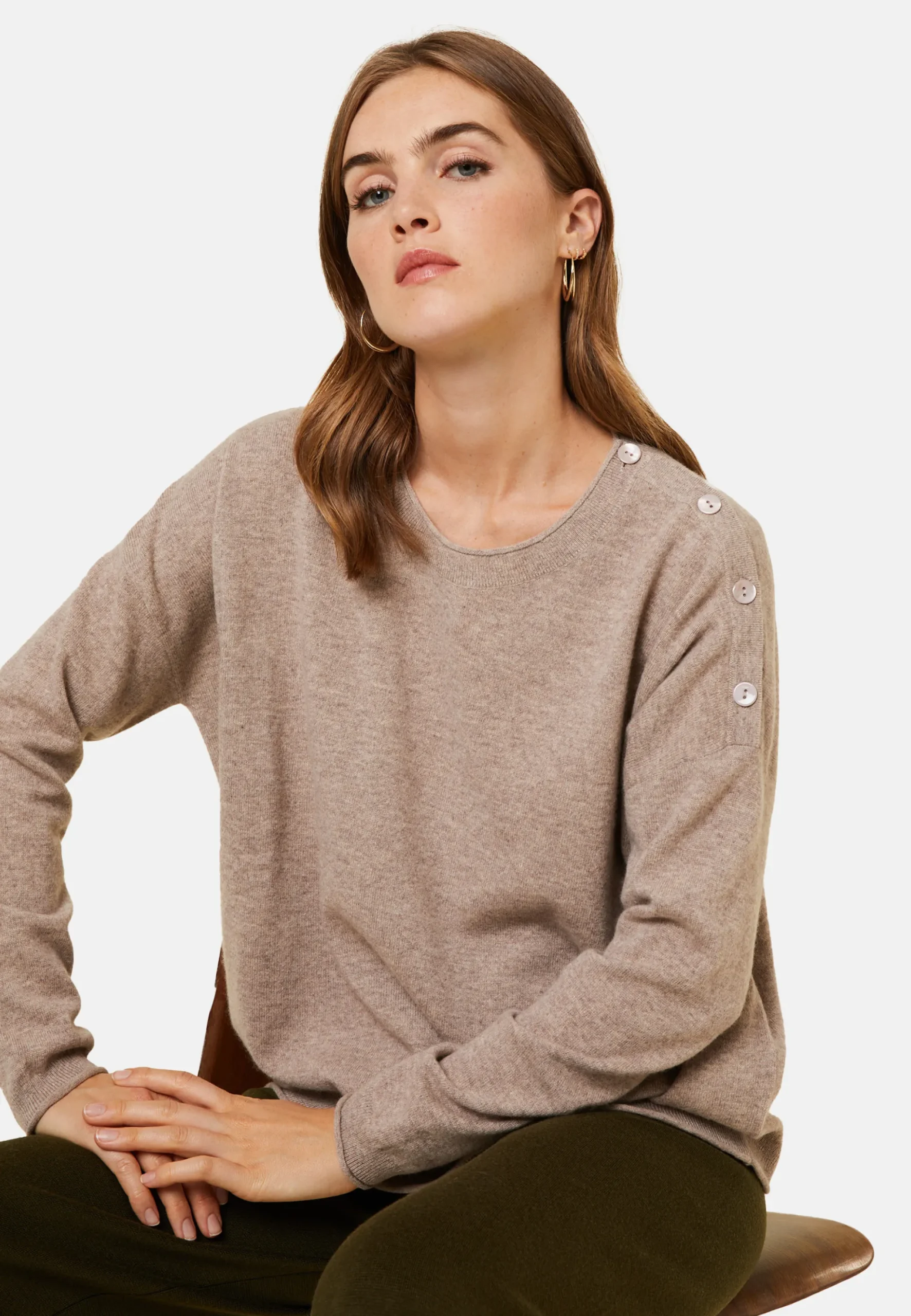 Maison Montagut Pull Ample Boutonne A Col Rond En Cachemire - Acene>Femme Pulls