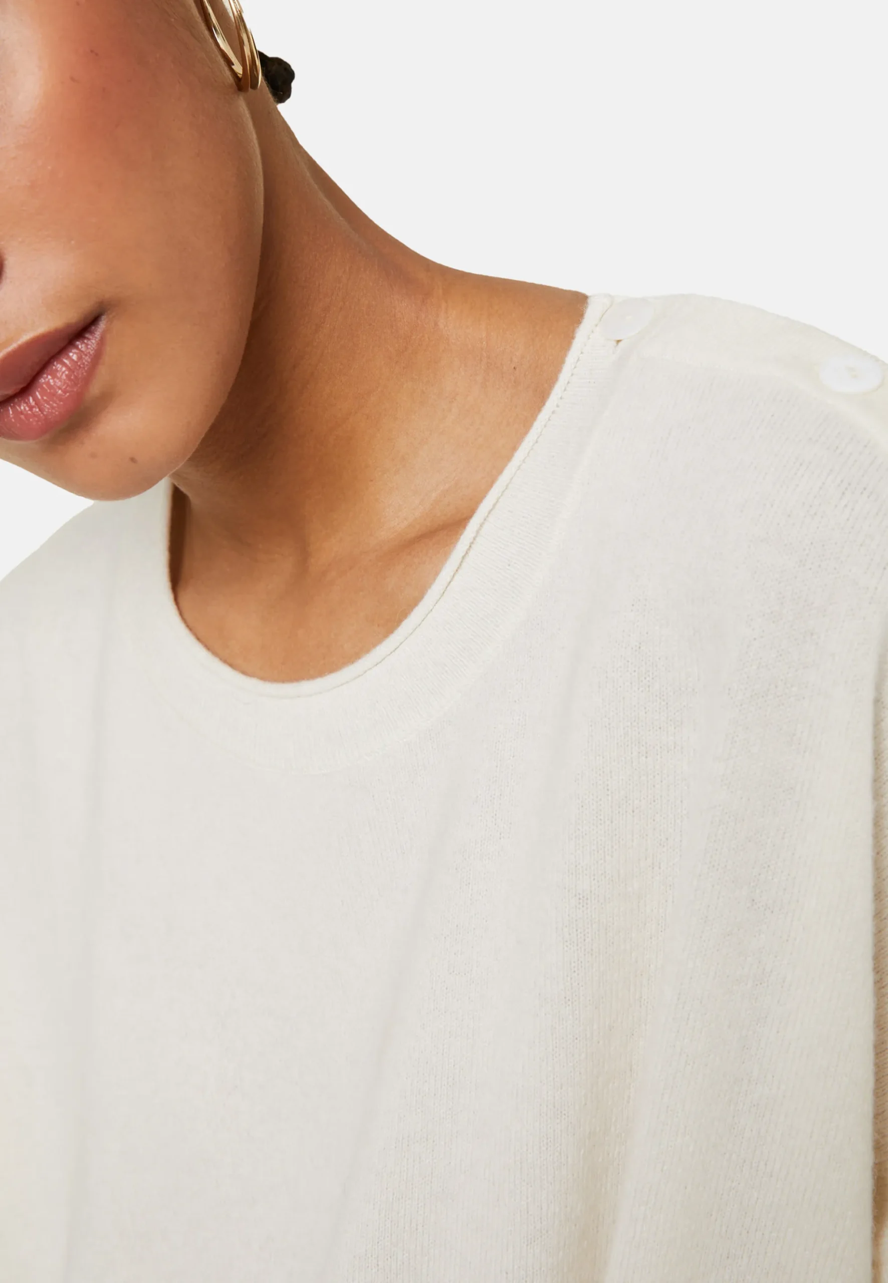 Maison Montagut Pull Ample Boutonne A Col Rond En Cachemire - Acene>Femme Pulls