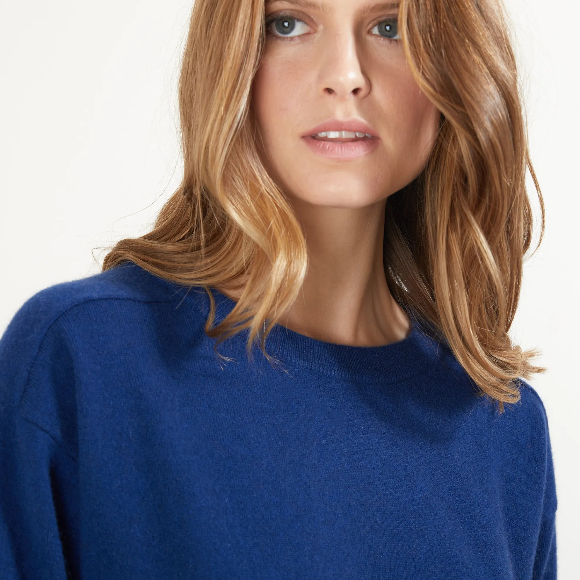 Maison Montagut Pull Col Rond Emmanchures Marteau En Cachemire - Bree>Femme Pulls