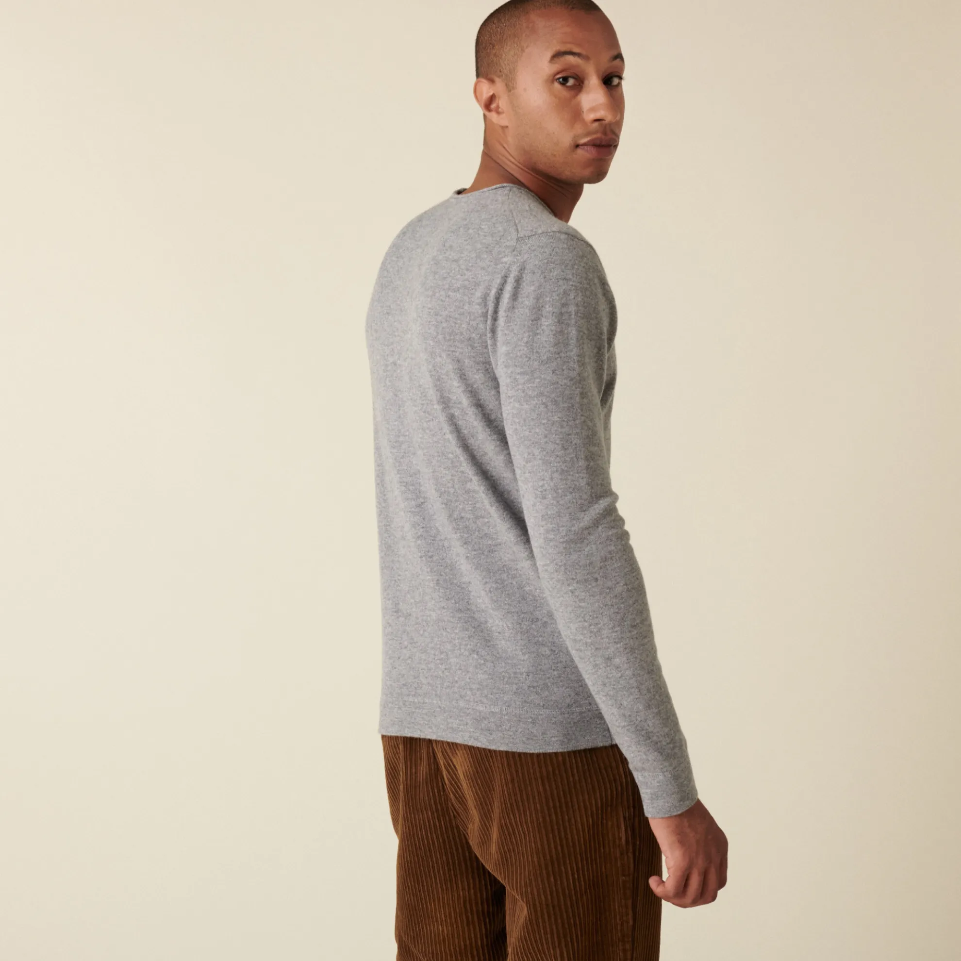 Maison Montagut Pull Col Rond En Cachemire Finitions Roulotees - Ernest>Homme Pulls