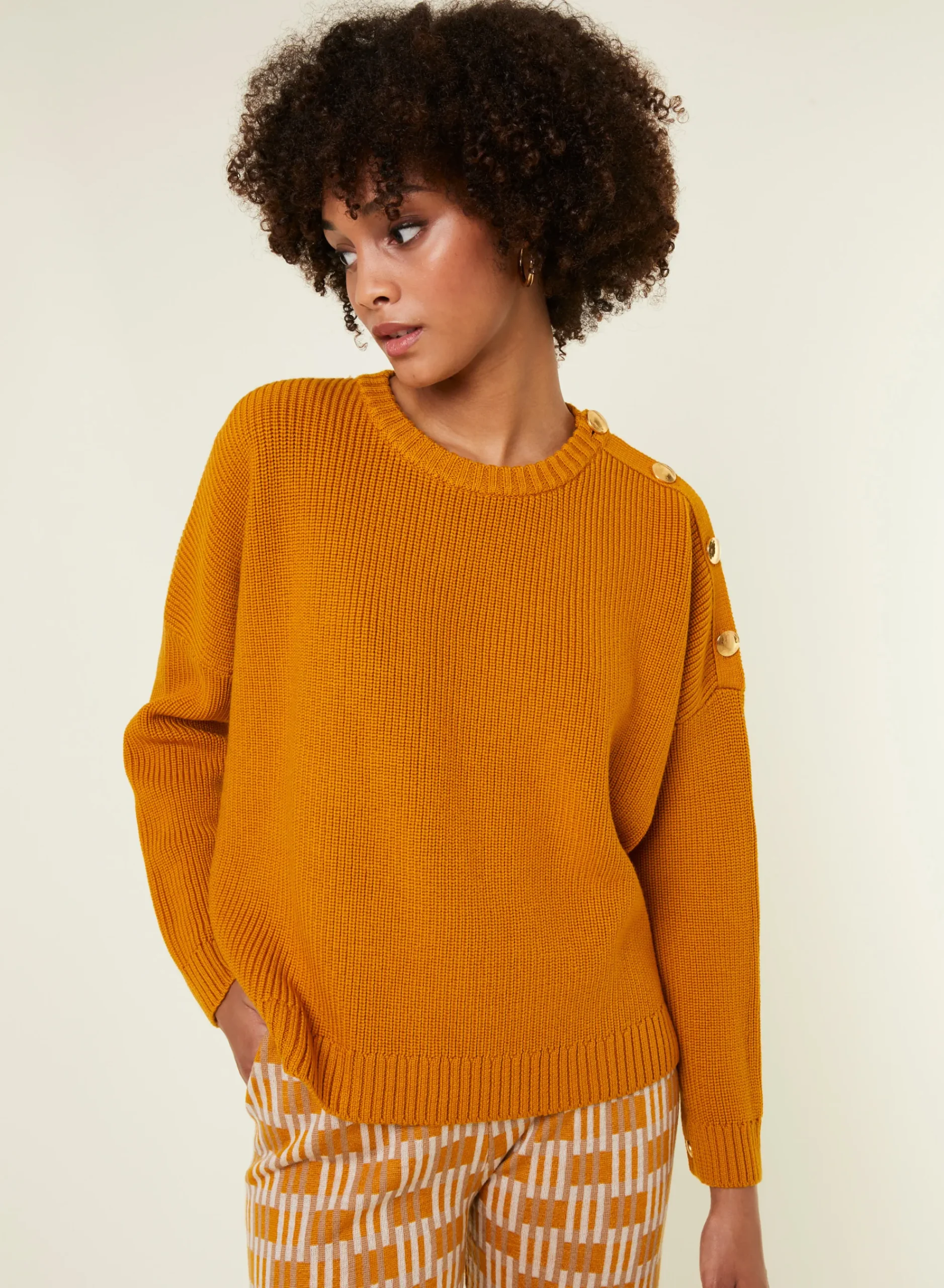 Maison Montagut Pull Col Rond Epaule Boutonnee En Laine Merinos - Gao>Femme Pulls