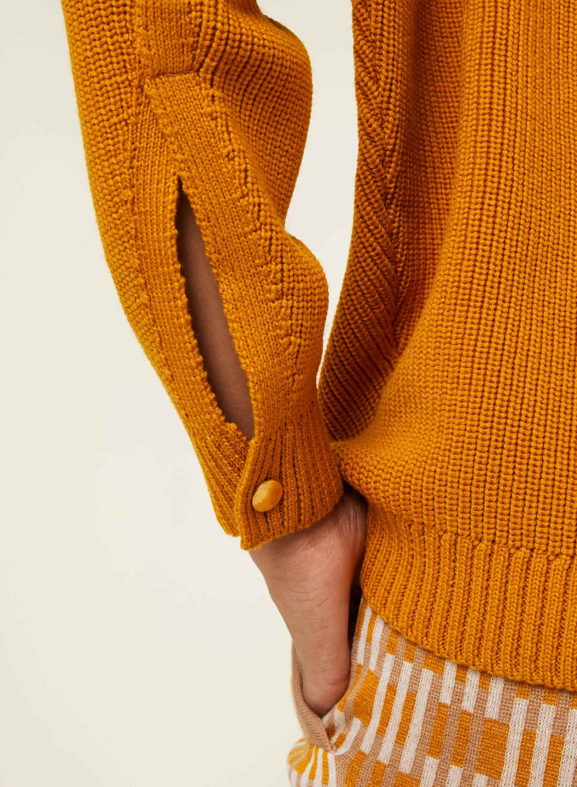 Maison Montagut Pull Col Rond Epaule Boutonnee En Laine Merinos - Gao>Femme Pulls