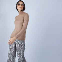 Maison Montagut Pull Col Roule En Laine Et Soie - Bettie><noscript><img width=