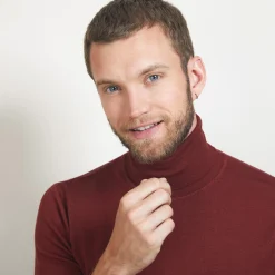 Maison Montagut Pull Col Roule En Laine Merinos - Berry><noscript><img width=