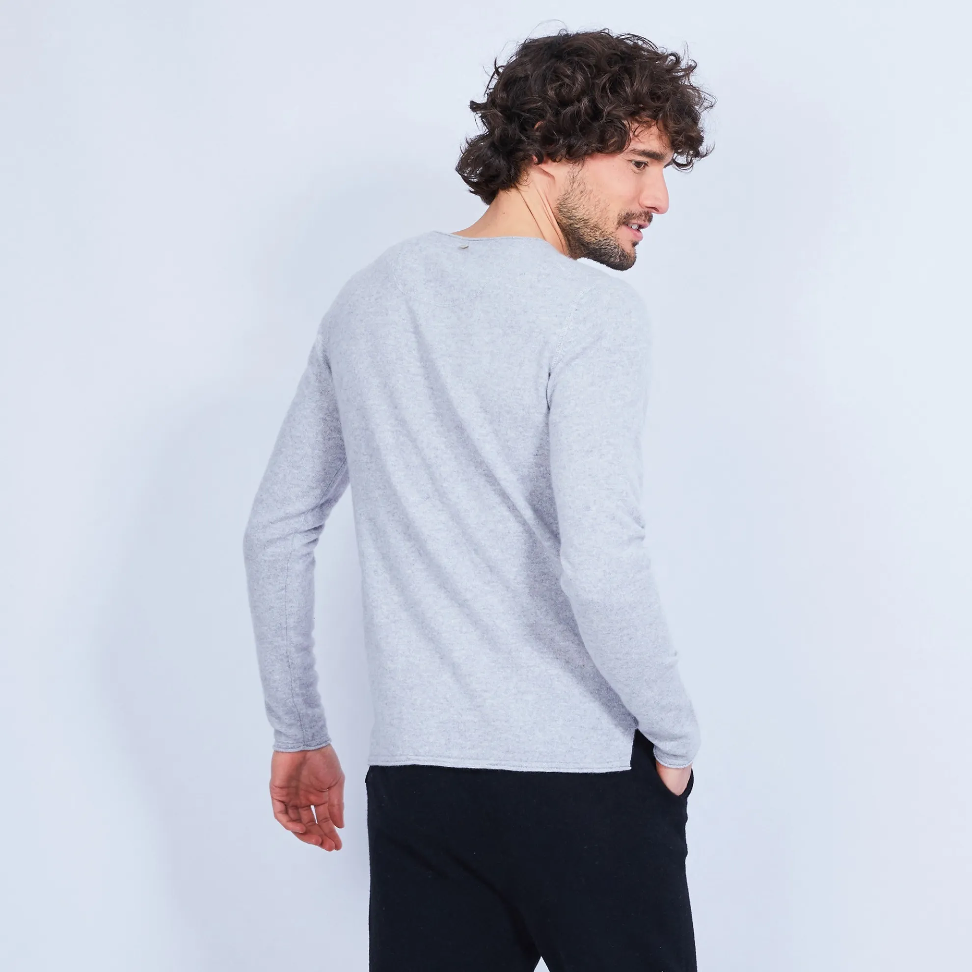 Maison Montagut Pull Col Tunisien En Cachemire - Olivier>Homme Pulls