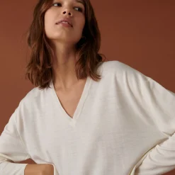 Maison Montagut Pull Col V A Fentes En Laine Merinos - Aurora><noscript><img width=