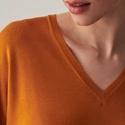 Maison Montagut Pull Col V A Fentes En Laine Merinos - Aurora><noscript><img width=