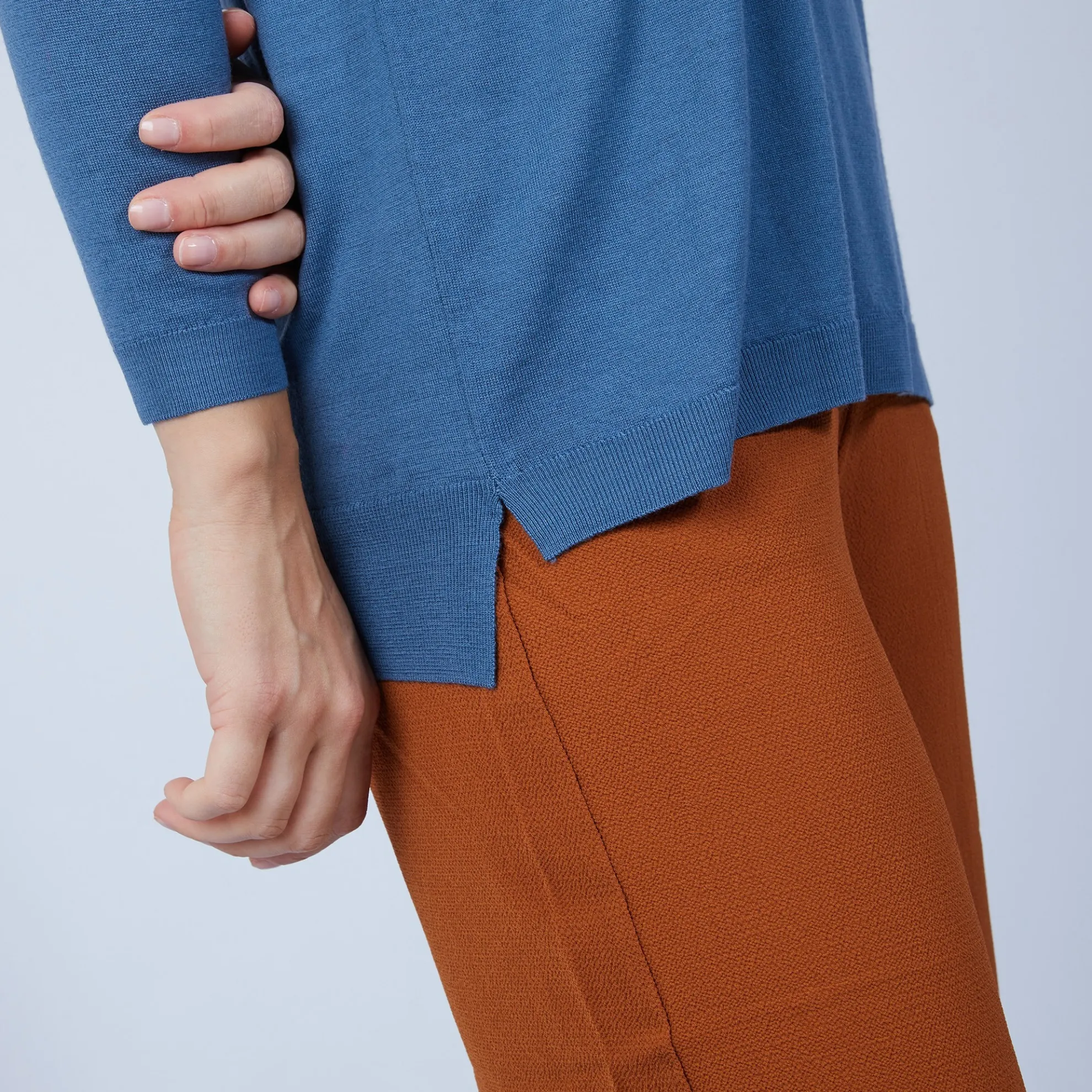 Maison Montagut Pull Col V Avec Fentes En Laine Merinos - Bernice>Femme Pulls