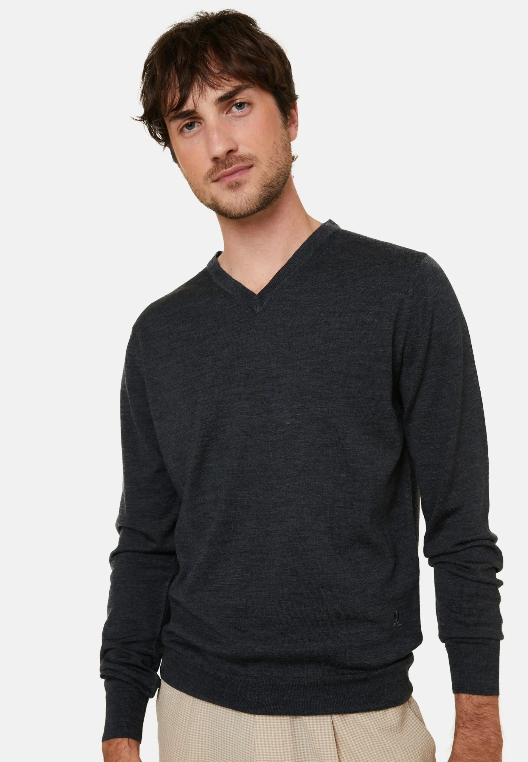Maison Montagut Pull Col V Avec Logo En Laine Merinos - Elmo>Homme Pulls