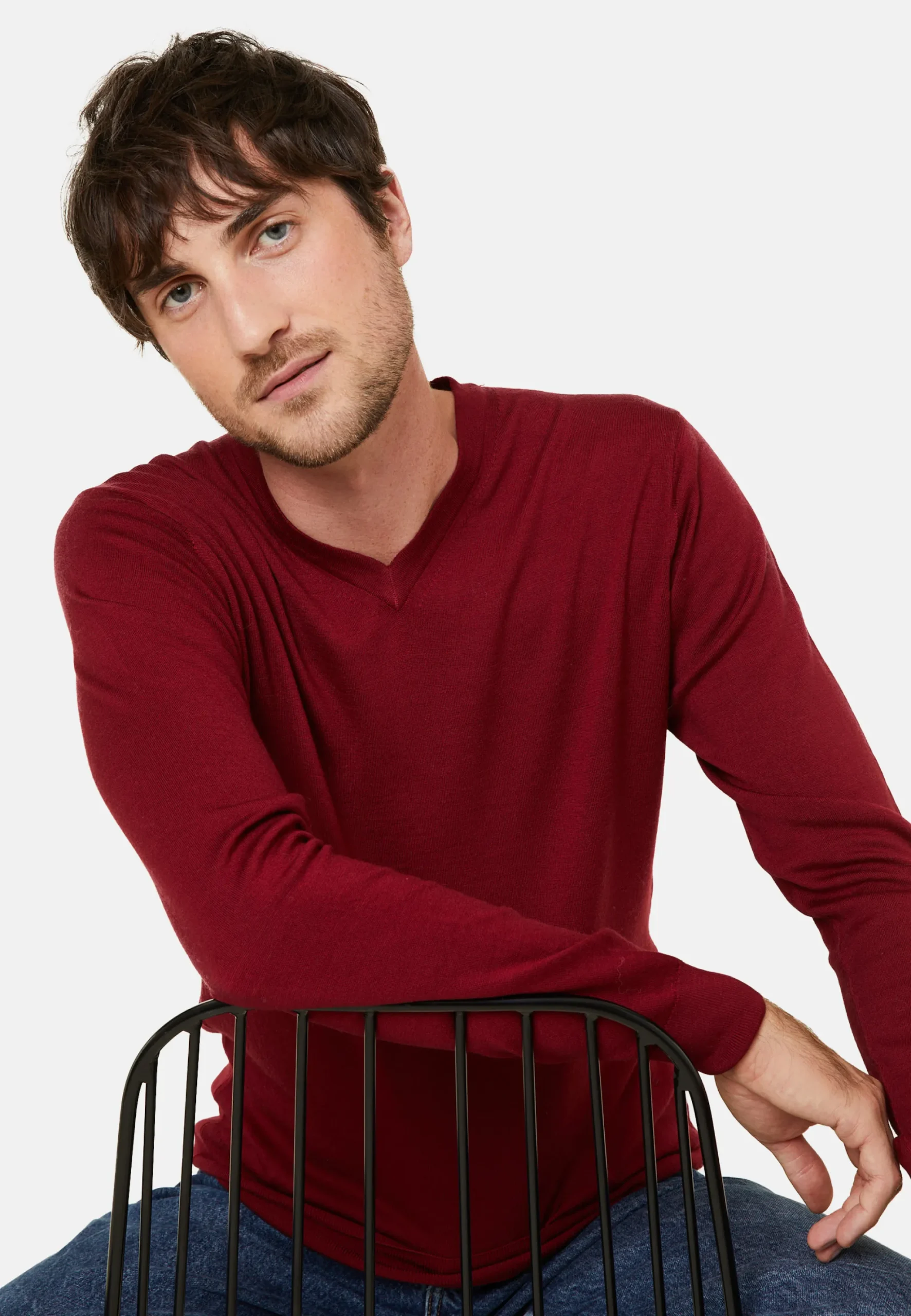 Maison Montagut Pull Col V Avec Logo En Laine Merinos - Elmo>Homme Pulls