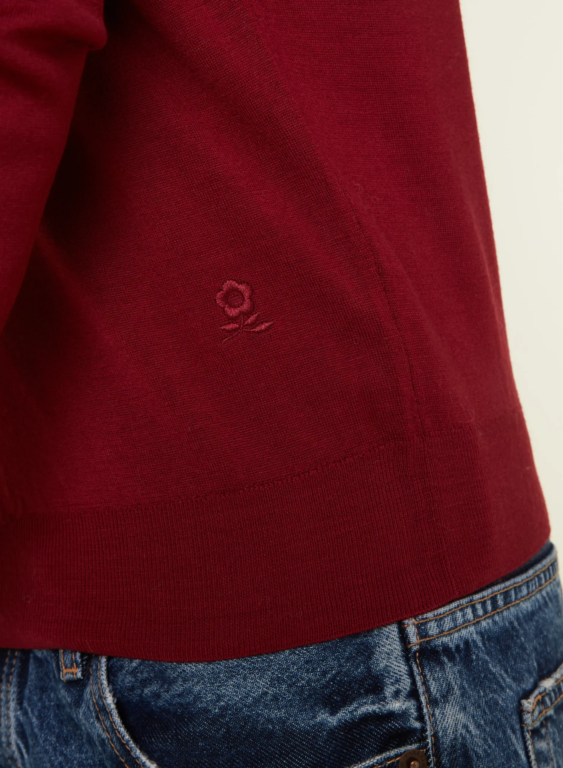 Maison Montagut Pull Col V Avec Logo En Laine Merinos - Elmo>Homme Pulls