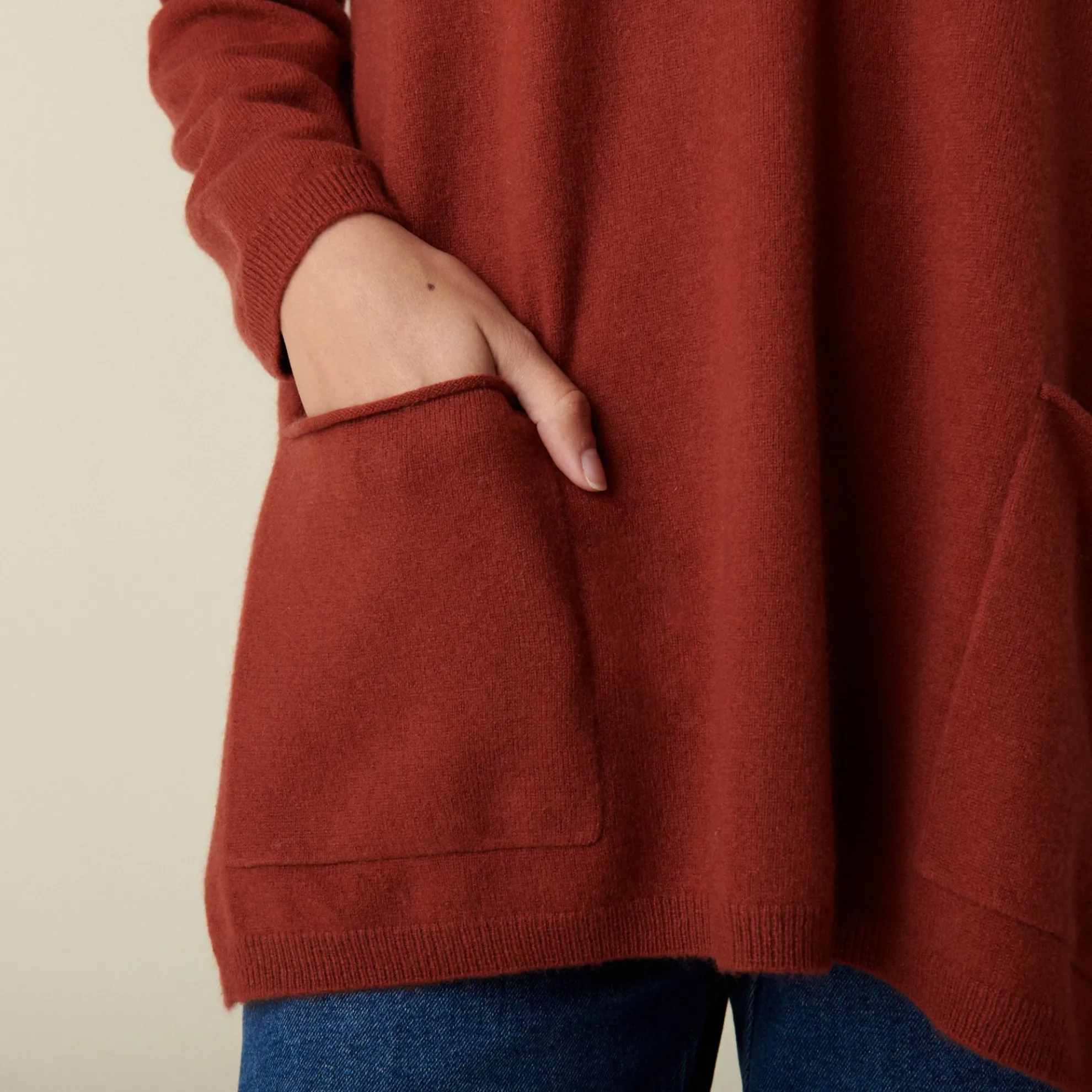 Maison Montagut Pull Col V En Cachemire A Fentes Cotes - Accacia>Femme Pulls