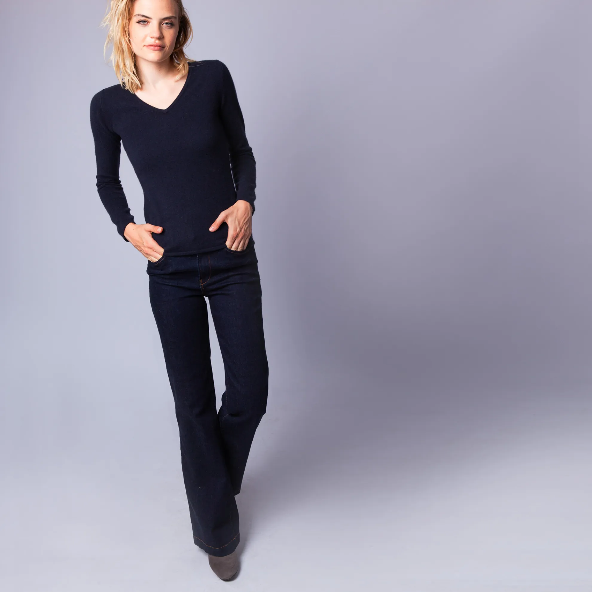 Maison Montagut Pull Col V En Cachemire Intemporel - Eniva>Femme Pulls