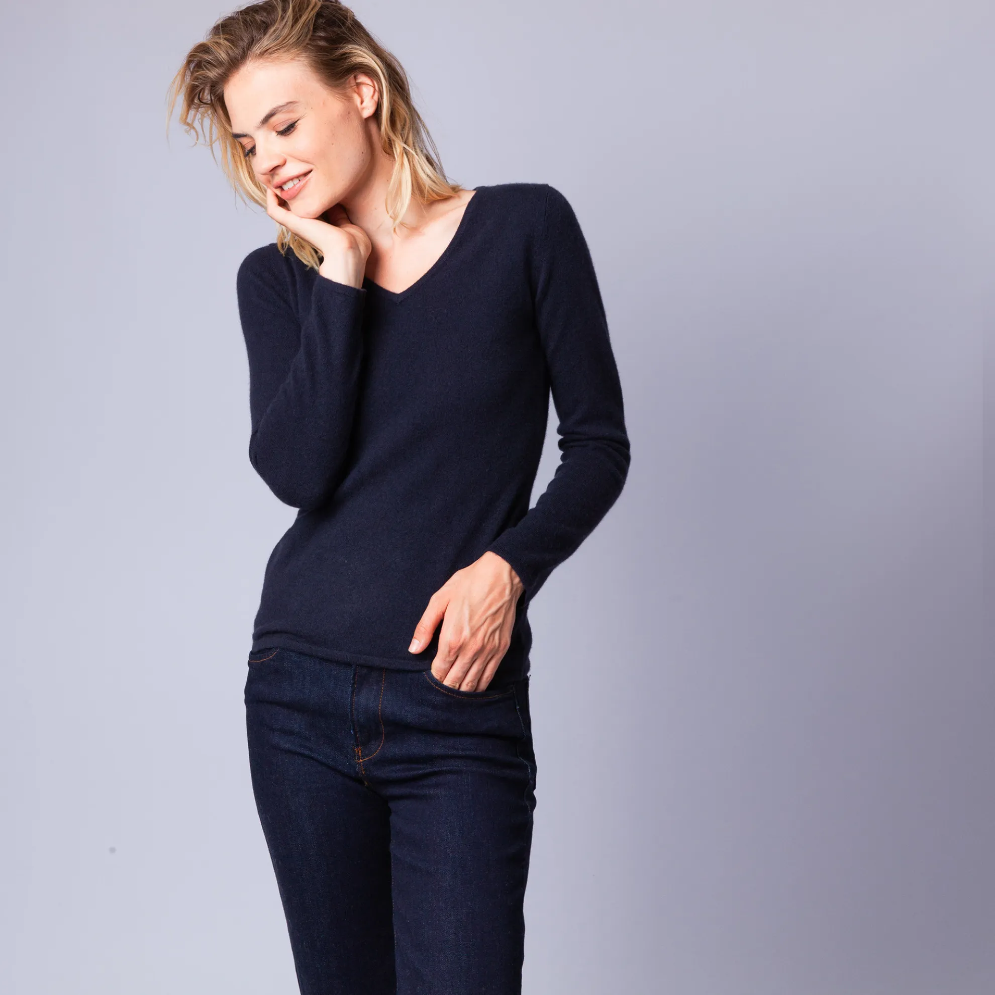 Maison Montagut Pull Col V En Cachemire Intemporel - Eniva>Femme Pulls