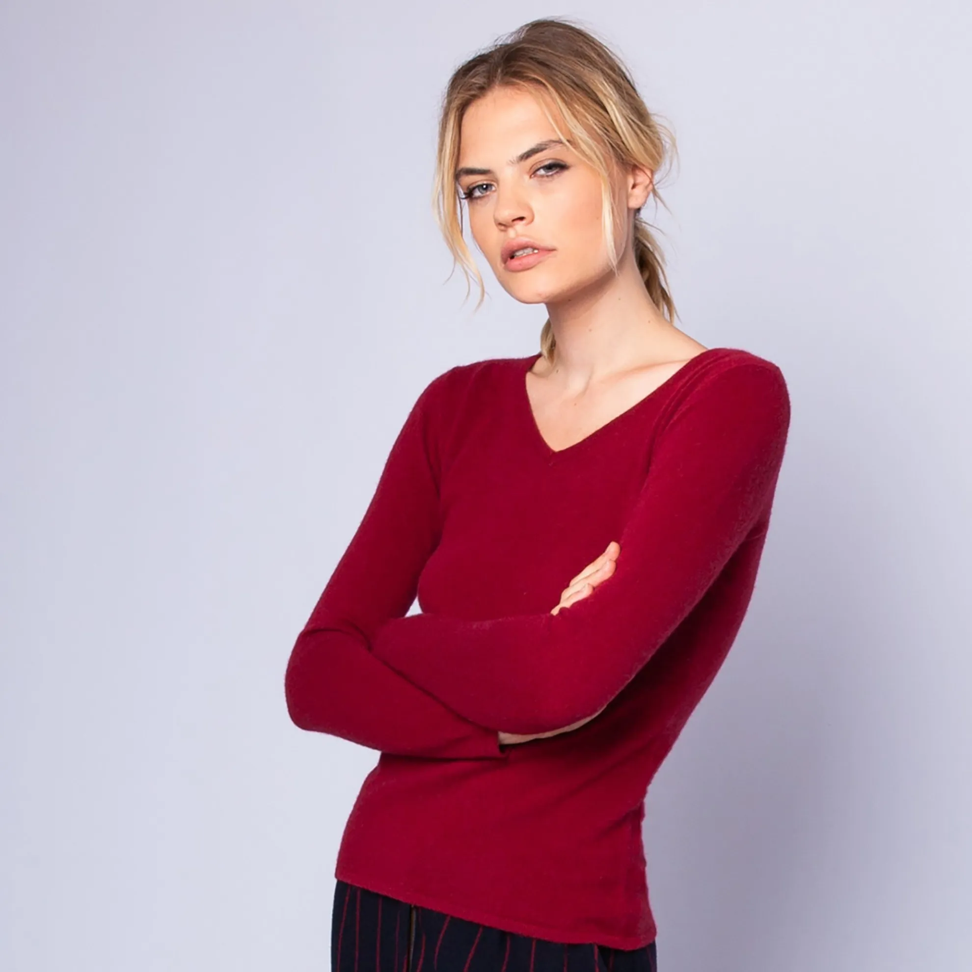 Maison Montagut Pull Col V En Cachemire Intemporel - Eniva>Femme Pulls