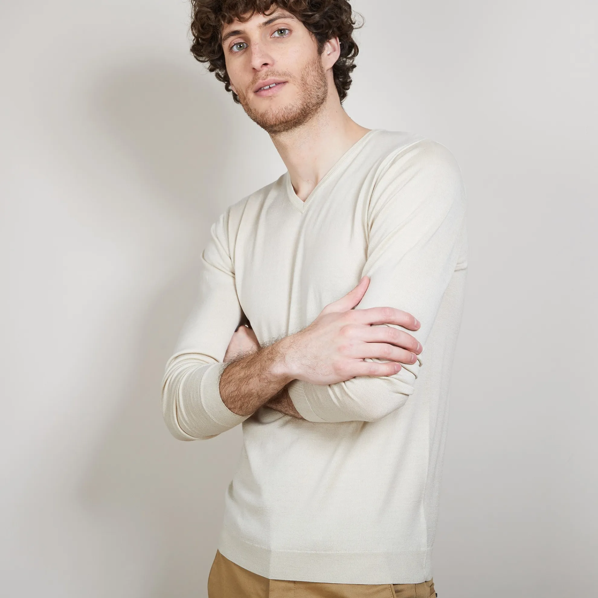 Maison Montagut Pull Col V En Laine Et Soie - Basil>Homme Pulls