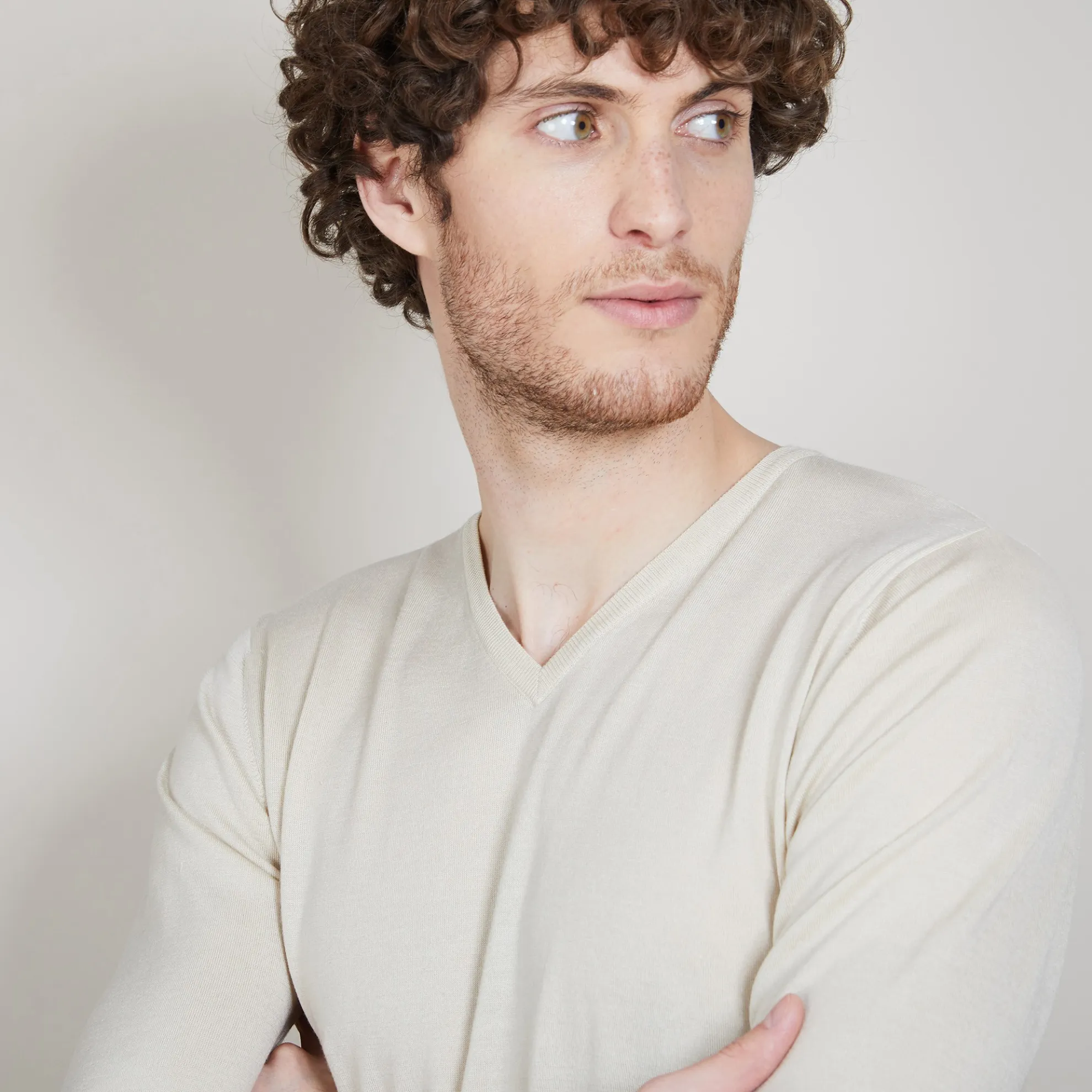 Maison Montagut Pull Col V En Laine Et Soie - Basil>Homme Pulls