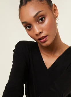 Maison Montagut Pull Col V En Laine Merinos - Arya><noscript><img width=