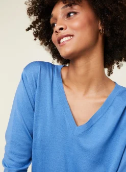 Maison Montagut Pull Col V En Laine Merinos - Arya><noscript><img width=