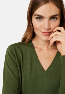 Maison Montagut Pull Col V En Laine Merinos - Arya><noscript><img width=