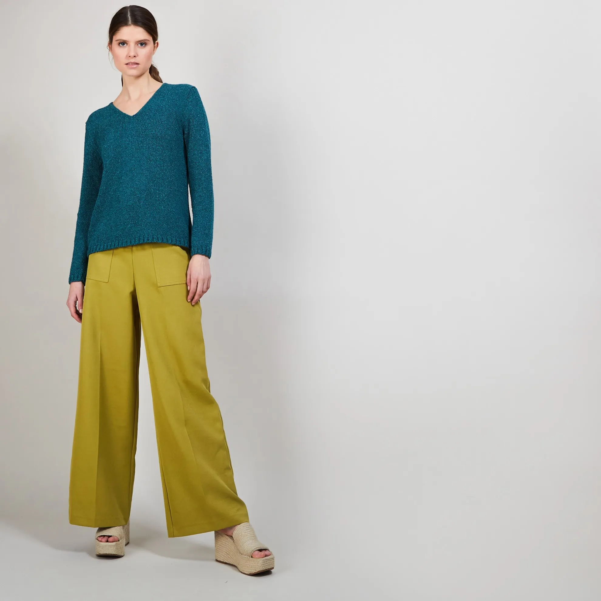 Maison Montagut Pull Col V En Soie Coton Et Laine - Blovis>Femme Pulls