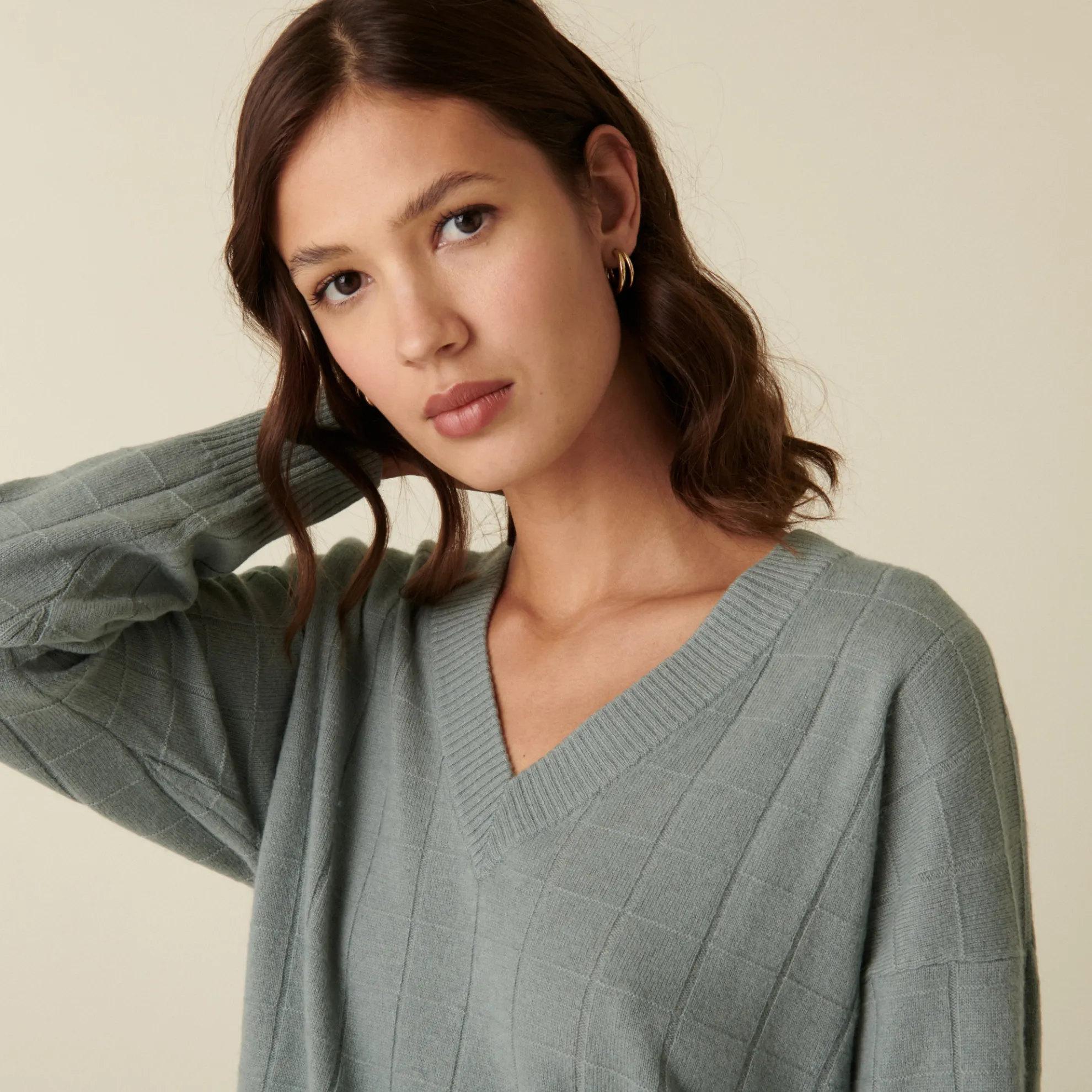 Maison Montagut Pull En Cachemire Col V En Jeu De Maille Quadrille - Canelle>Femme Pulls