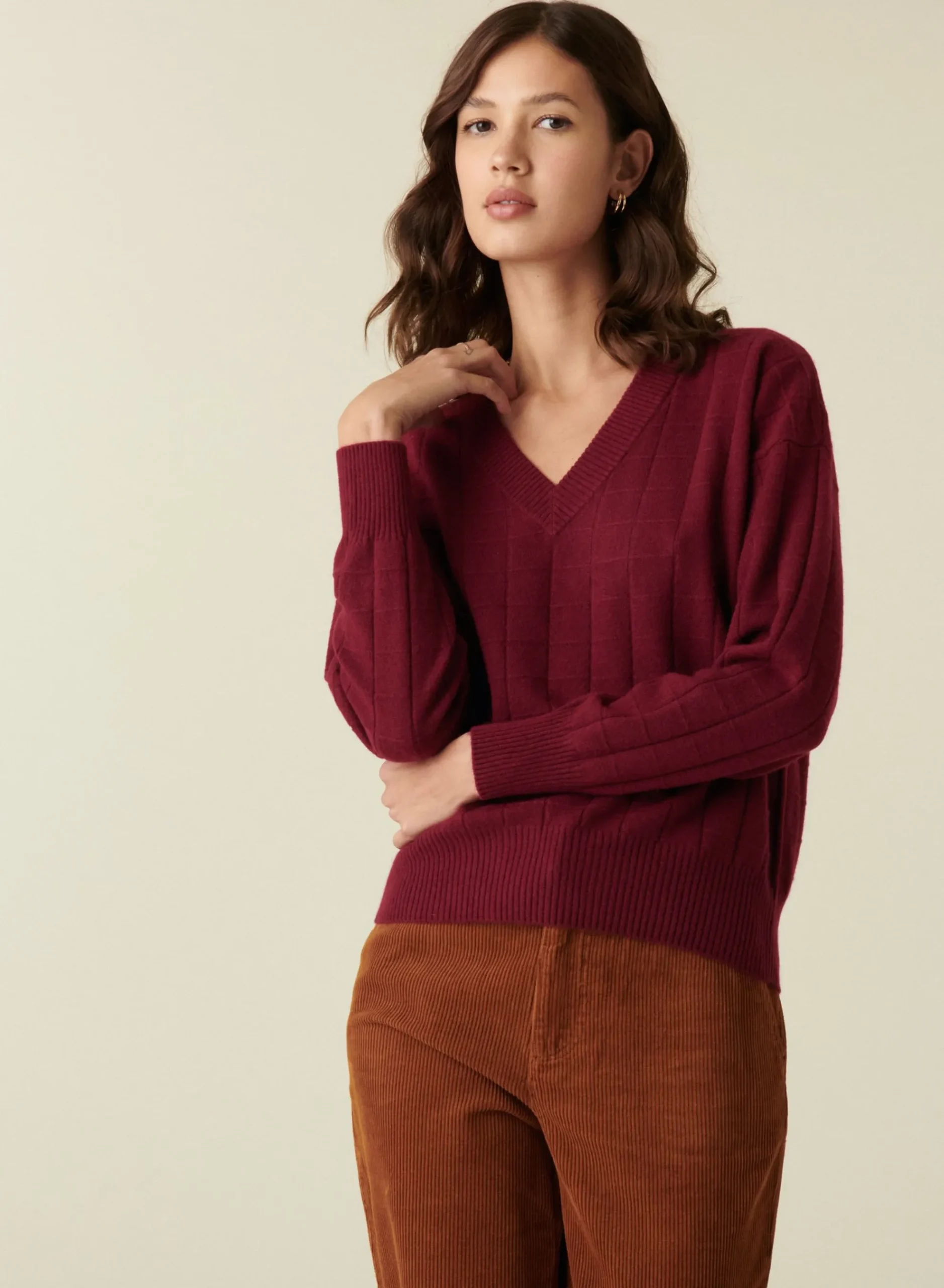 Maison Montagut Pull En Cachemire Col V En Jeu De Maille Quadrille - Canelle>Femme Pulls