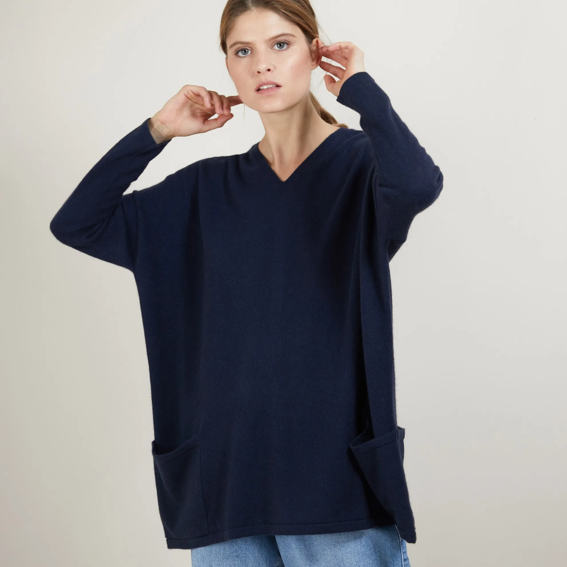 Maison Montagut Pull Oversize Col V En Cachemire Boutonne Dos - Binta>Femme Pulls