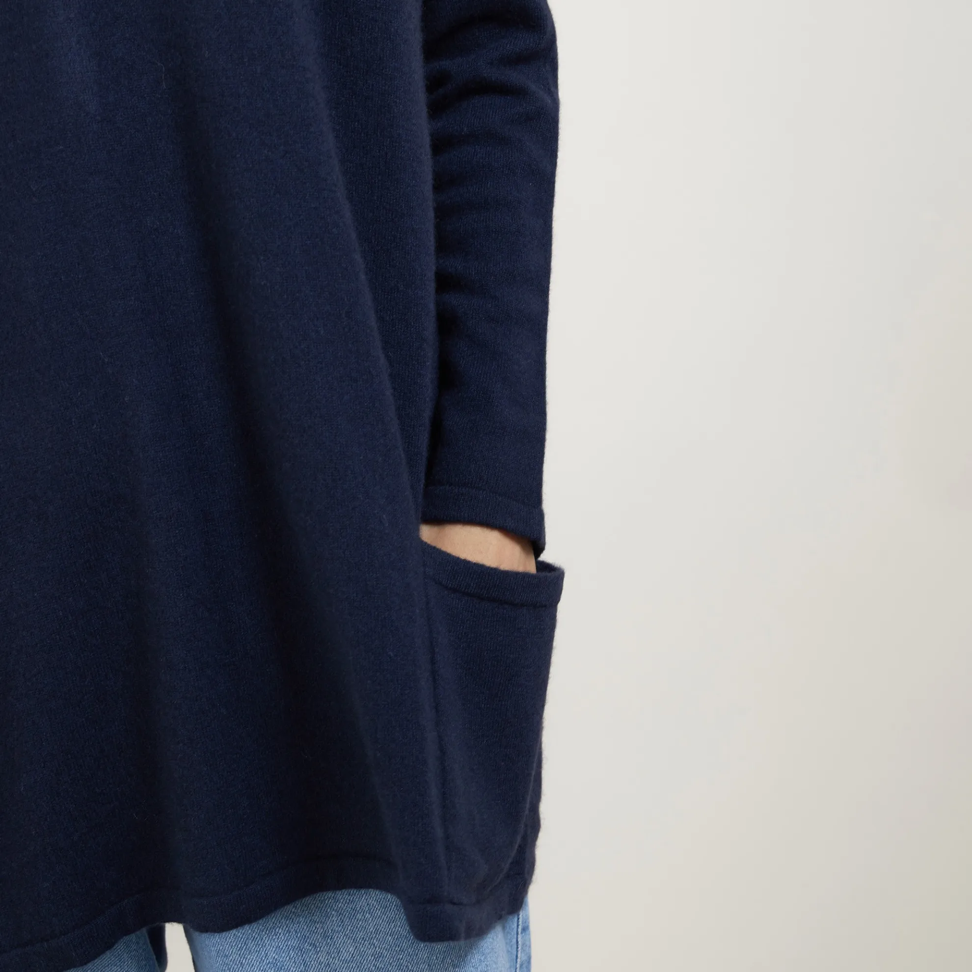 Maison Montagut Pull Oversize Col V En Cachemire Boutonne Dos - Binta>Femme Pulls